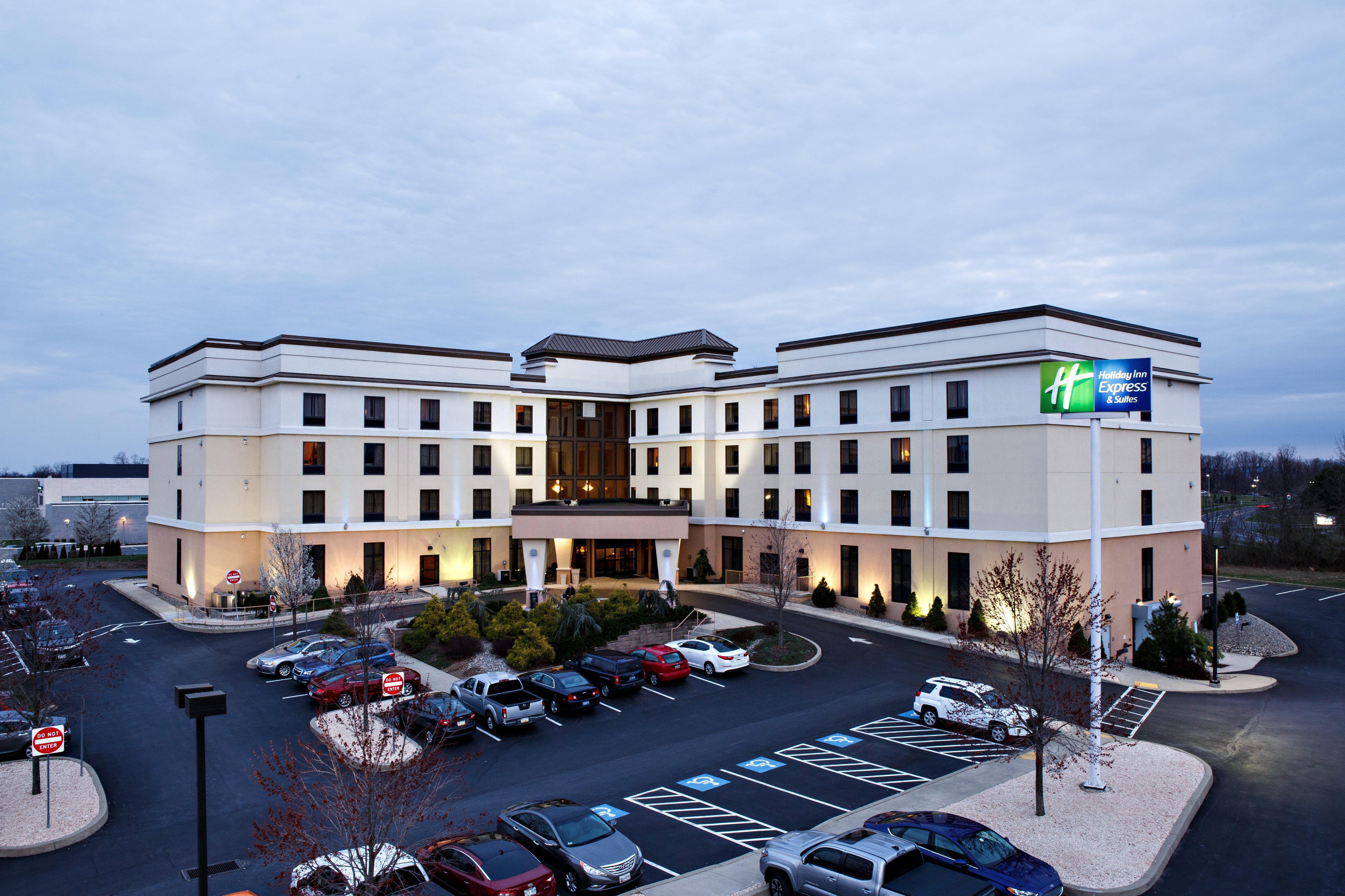 Holiday Inn Express & Suites Harrisburg West Mechanicsburg Zewnętrze zdjęcie