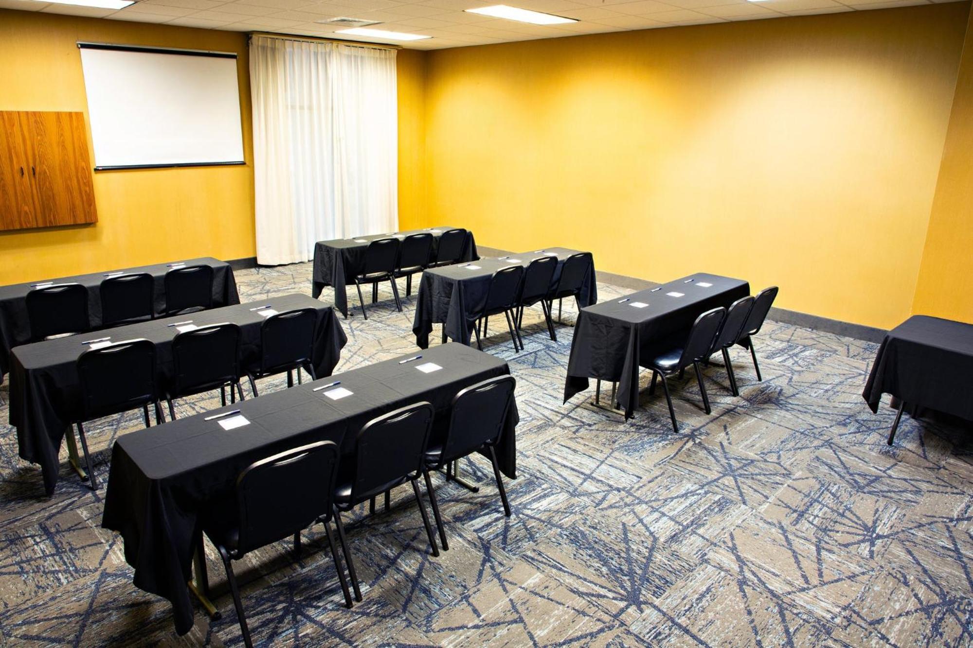 Holiday Inn Express & Suites Harrisburg West Mechanicsburg Zewnętrze zdjęcie