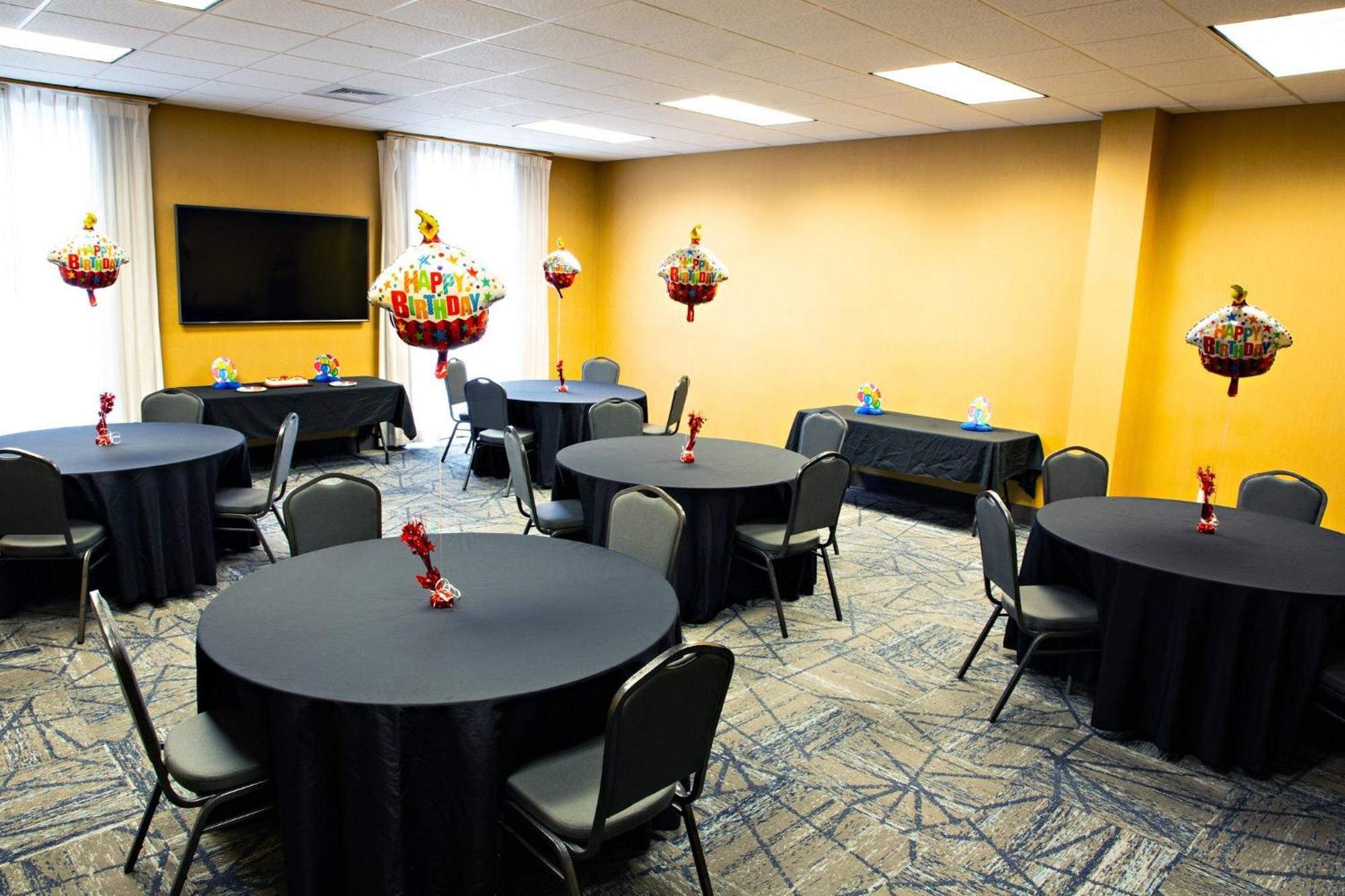 Holiday Inn Express & Suites Harrisburg West Mechanicsburg Zewnętrze zdjęcie